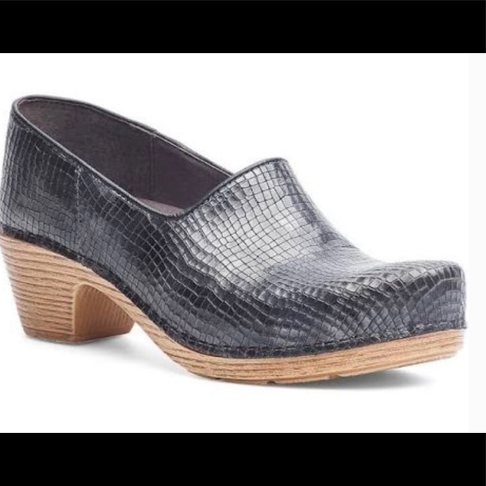 Dansko Marisol Black Pewter Croc Leather Wooden Heel Clogs Size 39